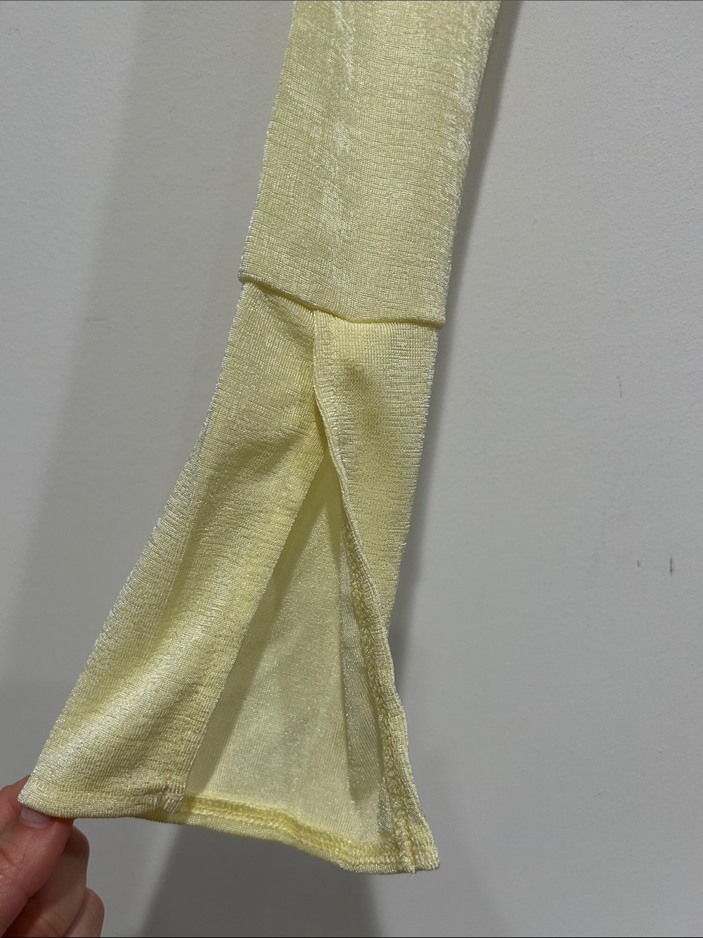 Urban outfitters tiger mist pastel Yellow Cropped Long-Sleeve Top small women’s - Picture 3 of 6